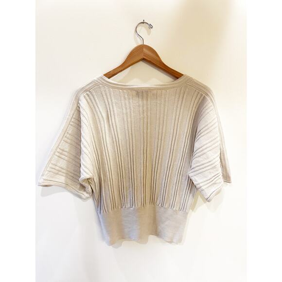 NWOT Club Monaco 100% Wool Cream Ribbed Knit Structured Dolman Sleeve Sweater SP - Picture 4 of 8